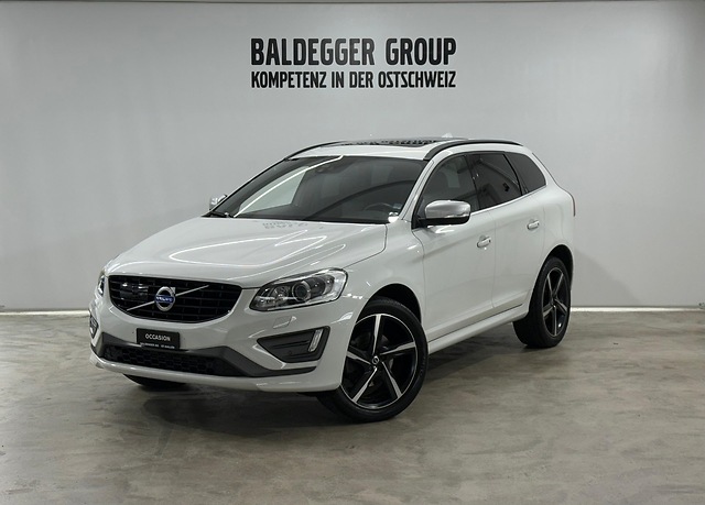 Volvo XC60 2.4 D5 Mom. R-Design AWD