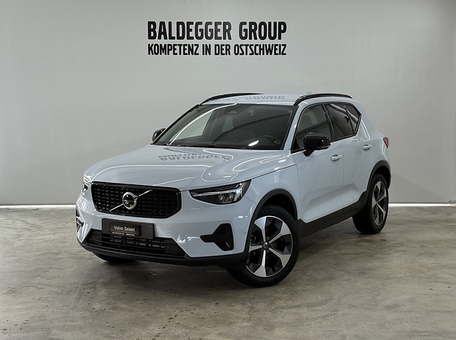 Volvo XC40 2.0 B4 MH Plus Dark