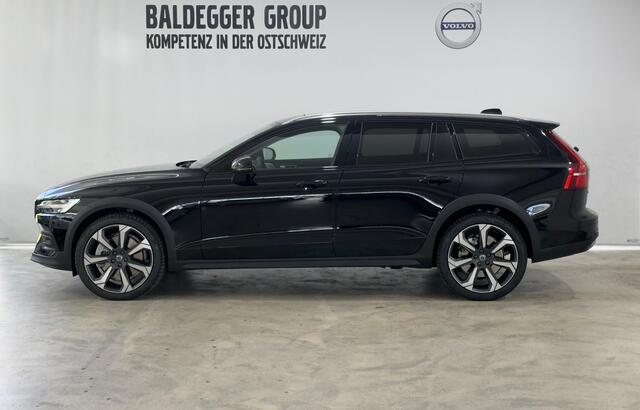 Volvo V60 Cross Country 2.0 B5 Ultim